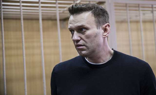 Навальный попал в больницу из СИЗО. Рассказываем, что происходит