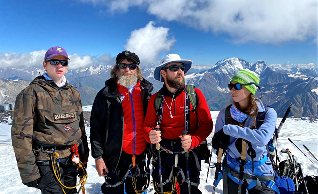 Истории альпинистов и путешественников о горах, испытаниях и эйфории
