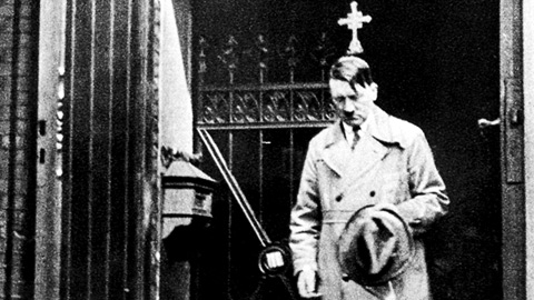 Вальтер Микса назвал атеизм причиной всех преступлений нацизма и коммунизма.