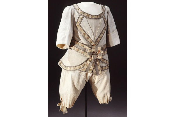 Детский костюм XVIII века