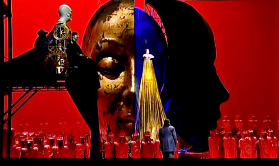Мне кажется, Джакомо Пучччини закончил всю историю с оперой. Он был последним из тех, кто действительно гениально делал этот жанр. «Турандот» в Венской Опере, 2002 г. Дирижер: Валерий Гергиев, Режиссер: David Pountney