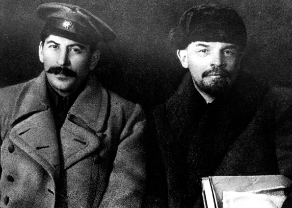 Иосиф Сталин и Владимир Ленин, март 1919 года