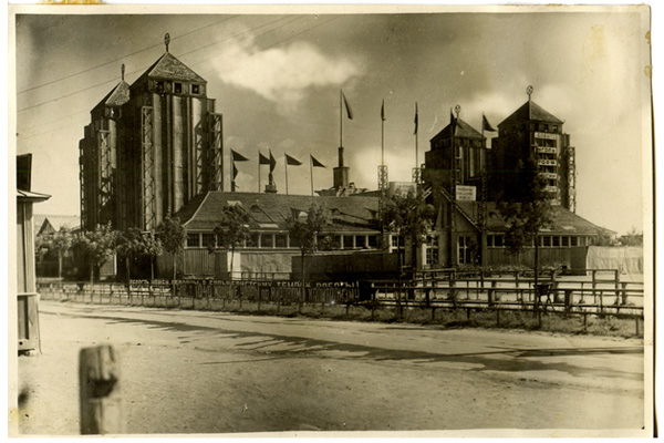 Павильон Центрального управления лесной промышленности. Конец 1920-х — начало 1930-х