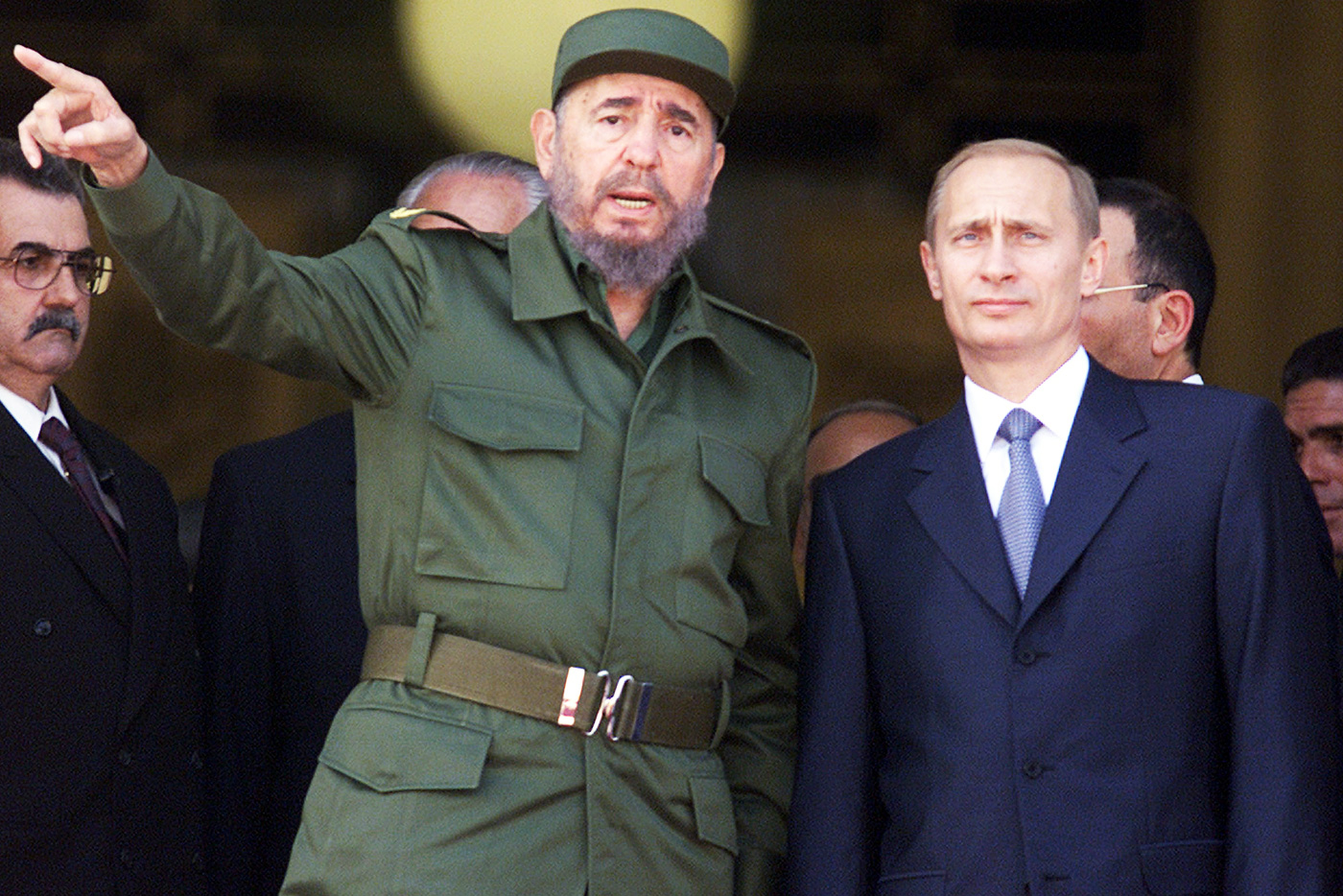 Россия пытается вернуться на Кубу. Китай и США против. Но простят ли кубинцы наше предательство