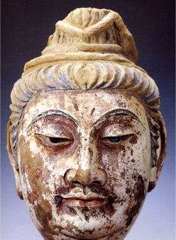 Голова Бодхисатвы. Лесс, минеральные краски. Дуньхуан.VIII в.