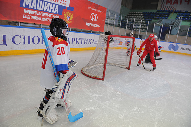 Ворота в будущее. «Норникель» и Федерация хоккея России открывают перед юными хоккеистами региона уникальные перспективы