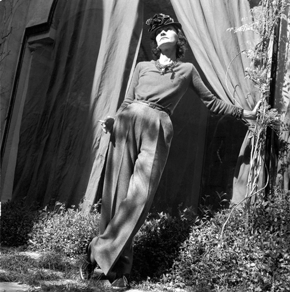 Коко Шанель на своей вилле «Ла Пауза»,1938 год. Фото © Roger Schall