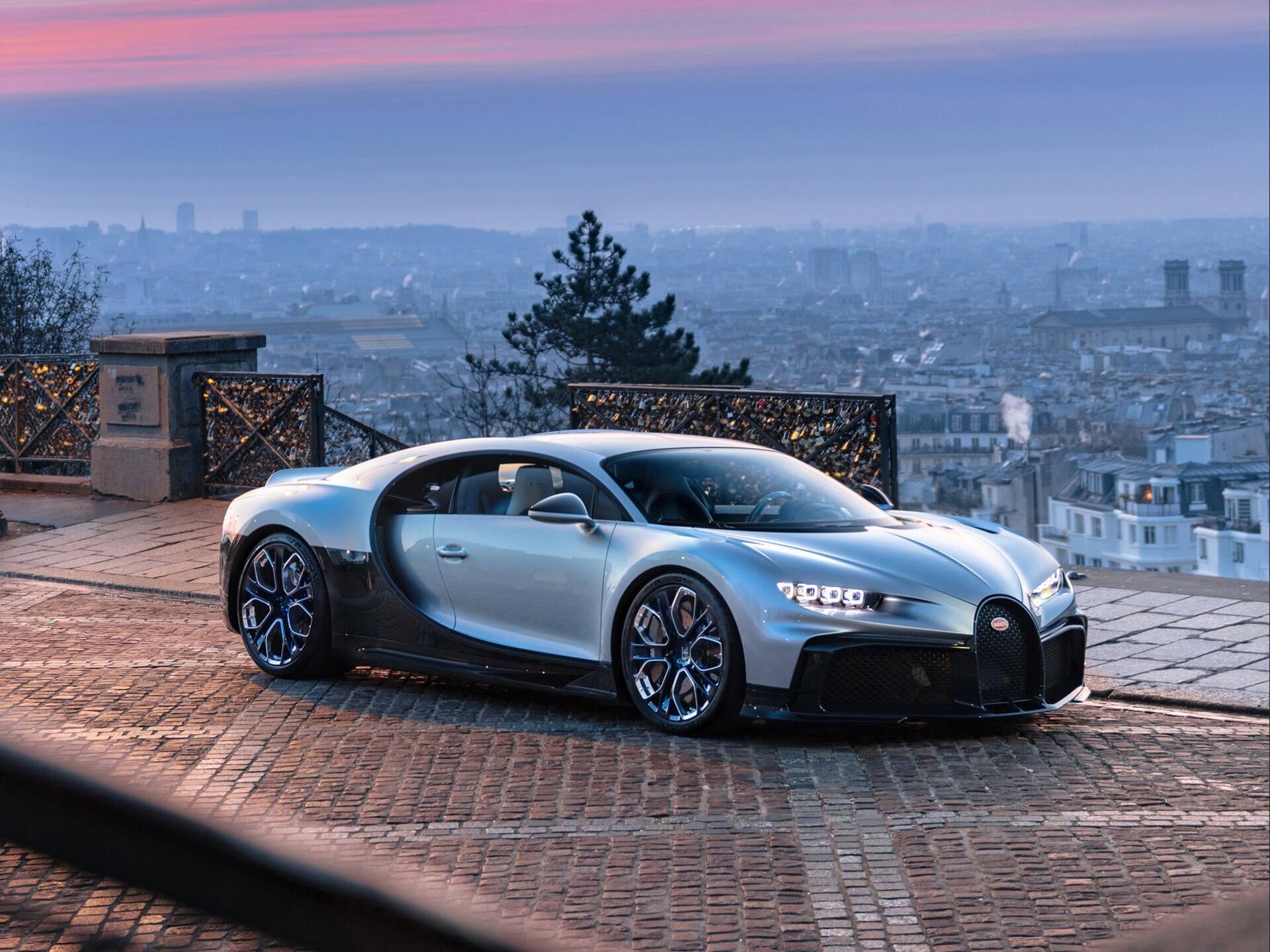 Гиперкар Bugatti Chiron