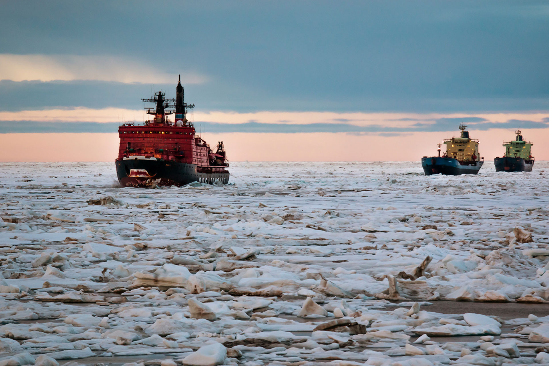 Сев путь. Северный морской путь Севморпуть. Северный морской путь Караван судов. Северный морской путь Баренцева моря. Северный морской путь фильм 1984.