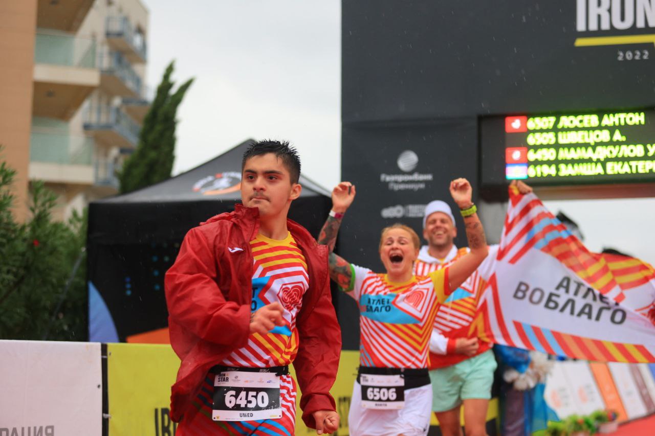 Умед Мамадкулов первым среди российских спортсменов с синдромом Дауна преодолел 26,1 километра в дуатлоне