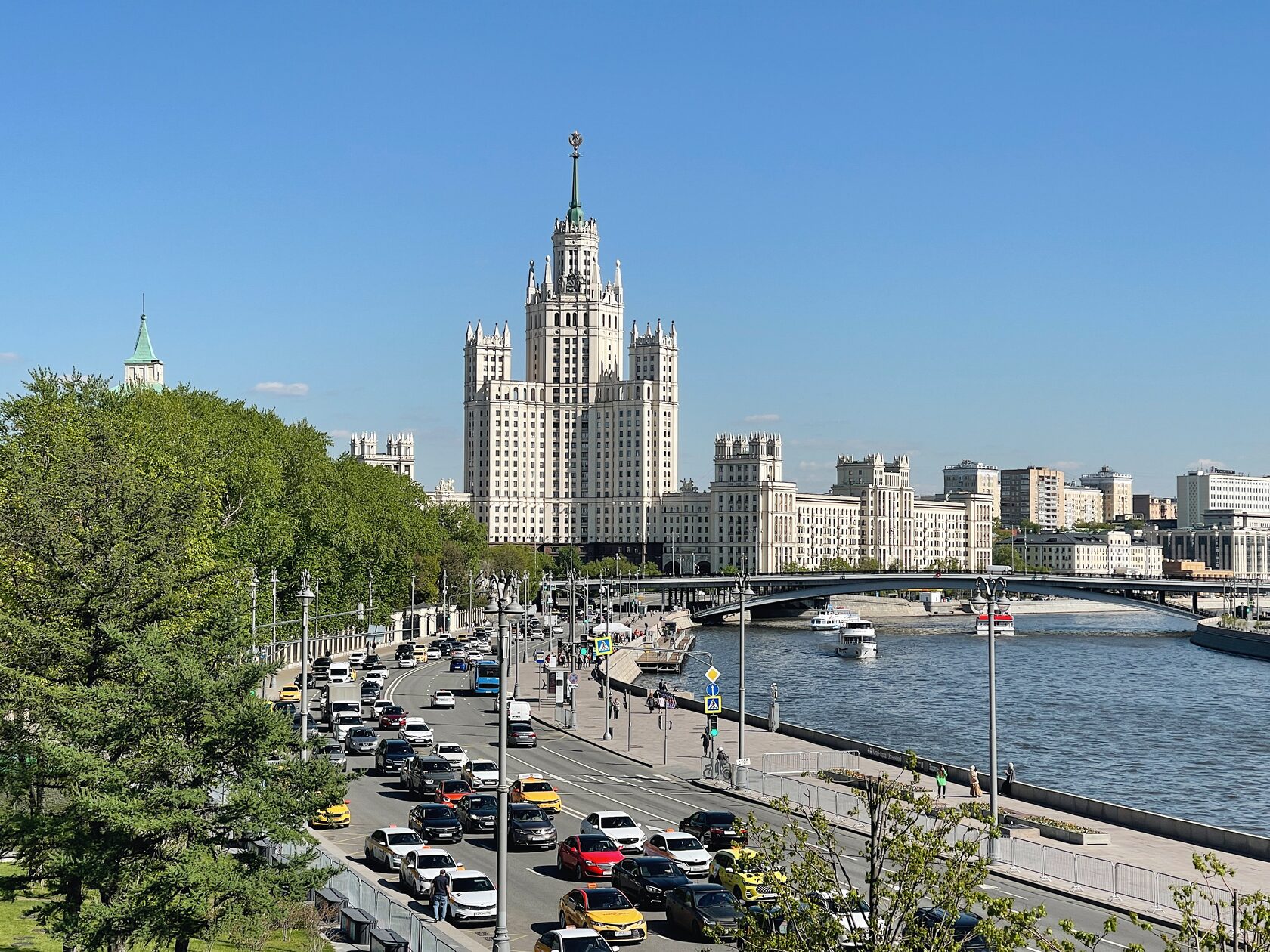 Прогулка по центру с автором книги «Потайные двери Москвы»