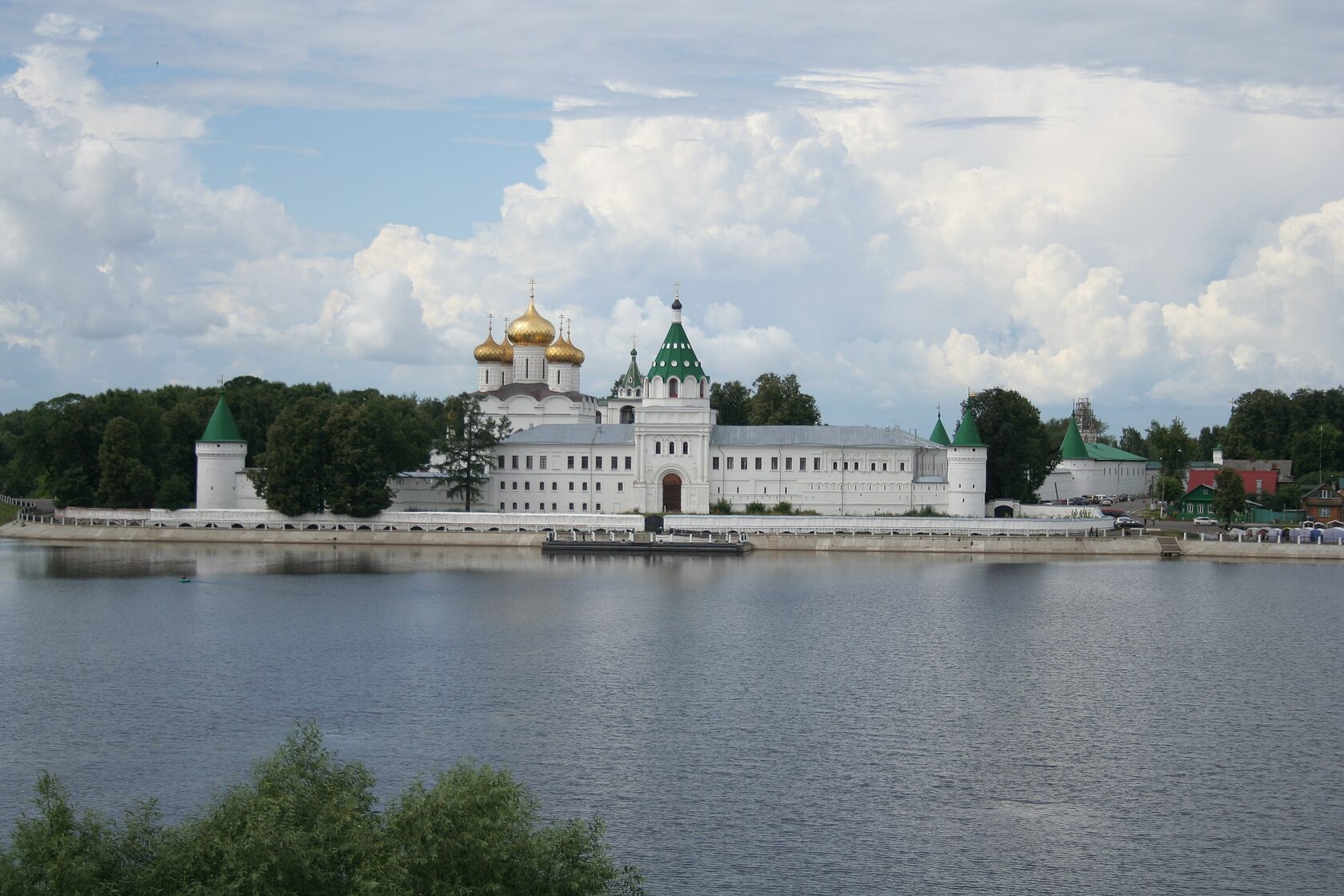 красивые места в костроме для