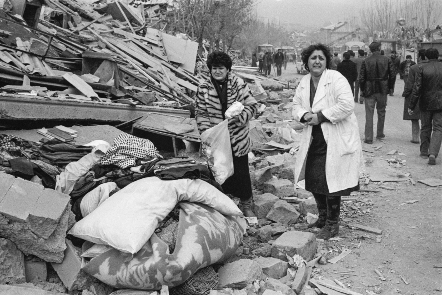 Землетрясение в армении 1988 фото